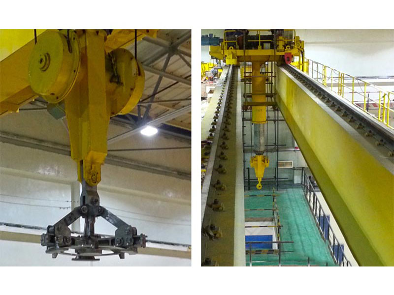 The crane for storage and handling nuclear waste