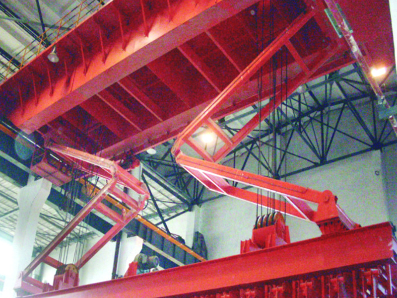 Anode carbon block stacking crane